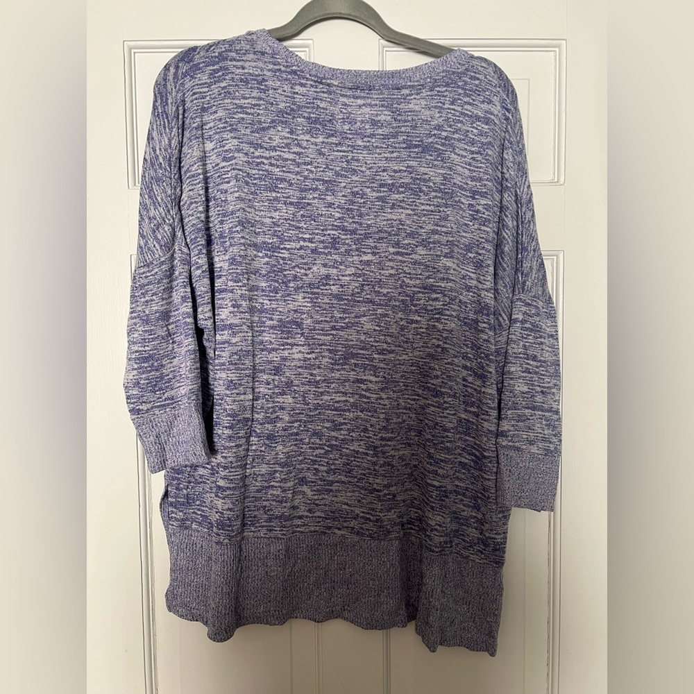 Stay stylish and warm with this heathered purple pajama set.